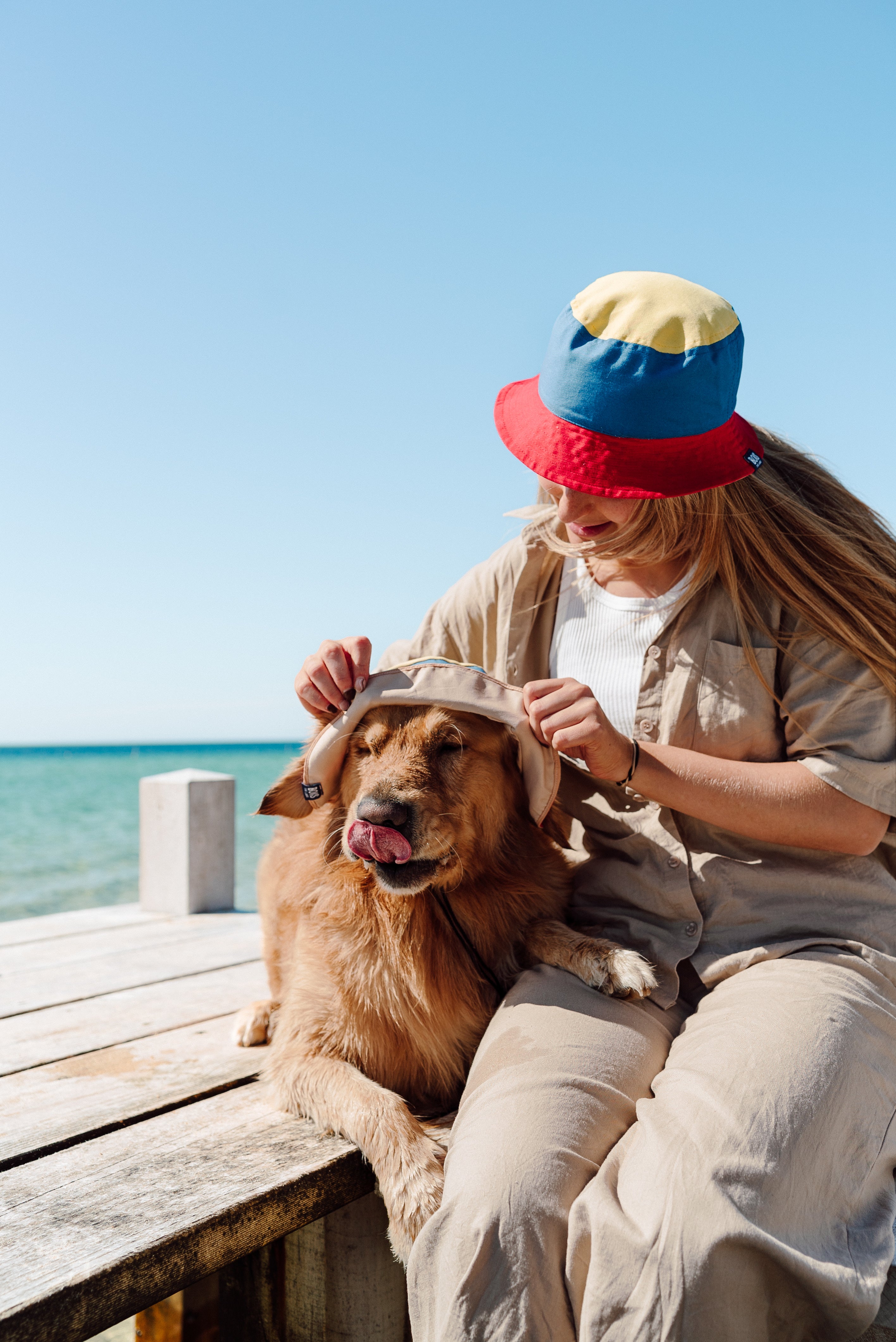 90s Colorblock Reversible Human Bucket Hat